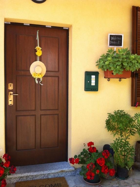 B&B Il Portico del Conte Bosisio Parini Exterior foto